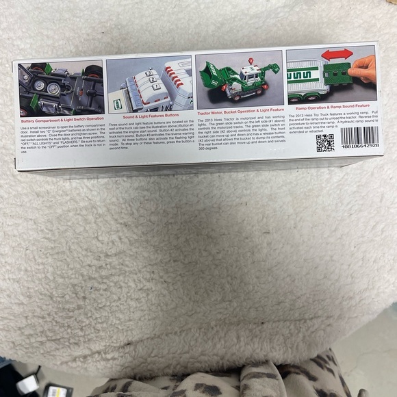Vintage Hess 2013 Toy Truck and Tractor New In Box-Never Opened - Picture 2 of 5